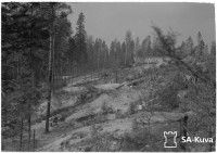 107119 комплекс землянок у лотинаярви 25.08.1942.jpg